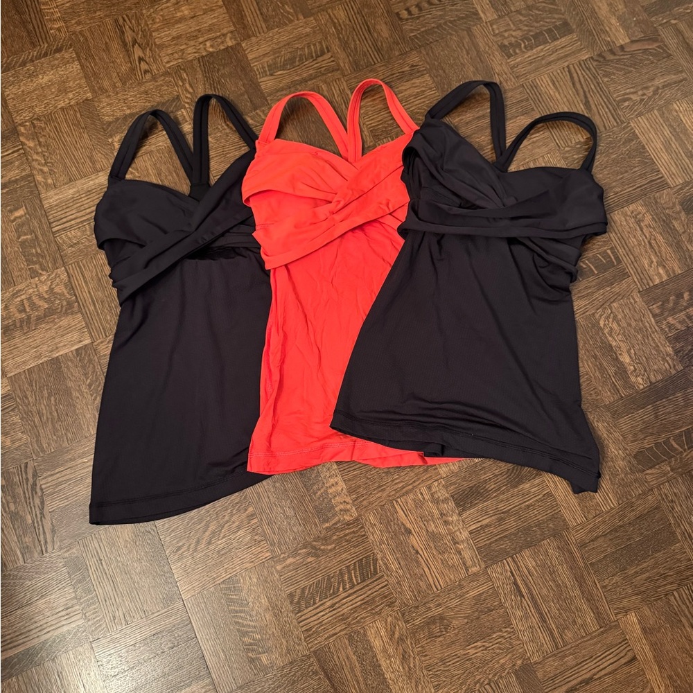 Lululemon lot Tank Tops size 4